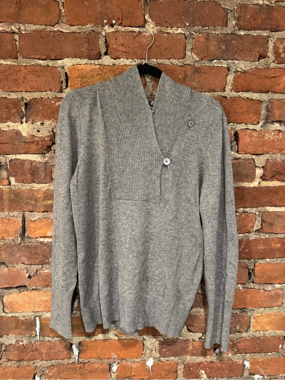 Vintage GAP Women’s Three Button Collar Hooded Sweater (100% Cashmere)